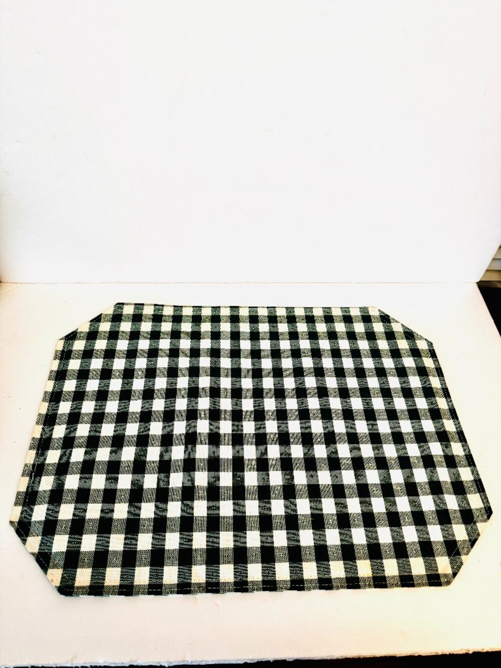 Placemats 17x12 Gingham Pattern Cloth Sturdy Green White Set 6 Octagonal Cotton